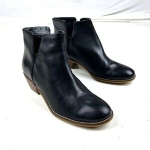 Cole Haan Grand OS Womens 8B Black Leather Ankle Chelsea Boots Booties Heeled